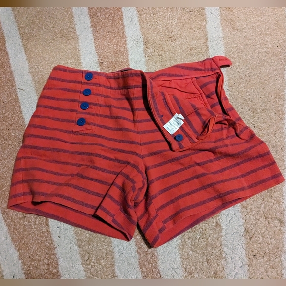 Talbots cutie boat shorts size 6 - Picture 2 of 4